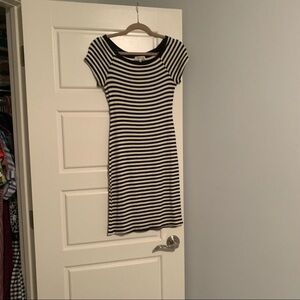 monteau white and black striped dress size M